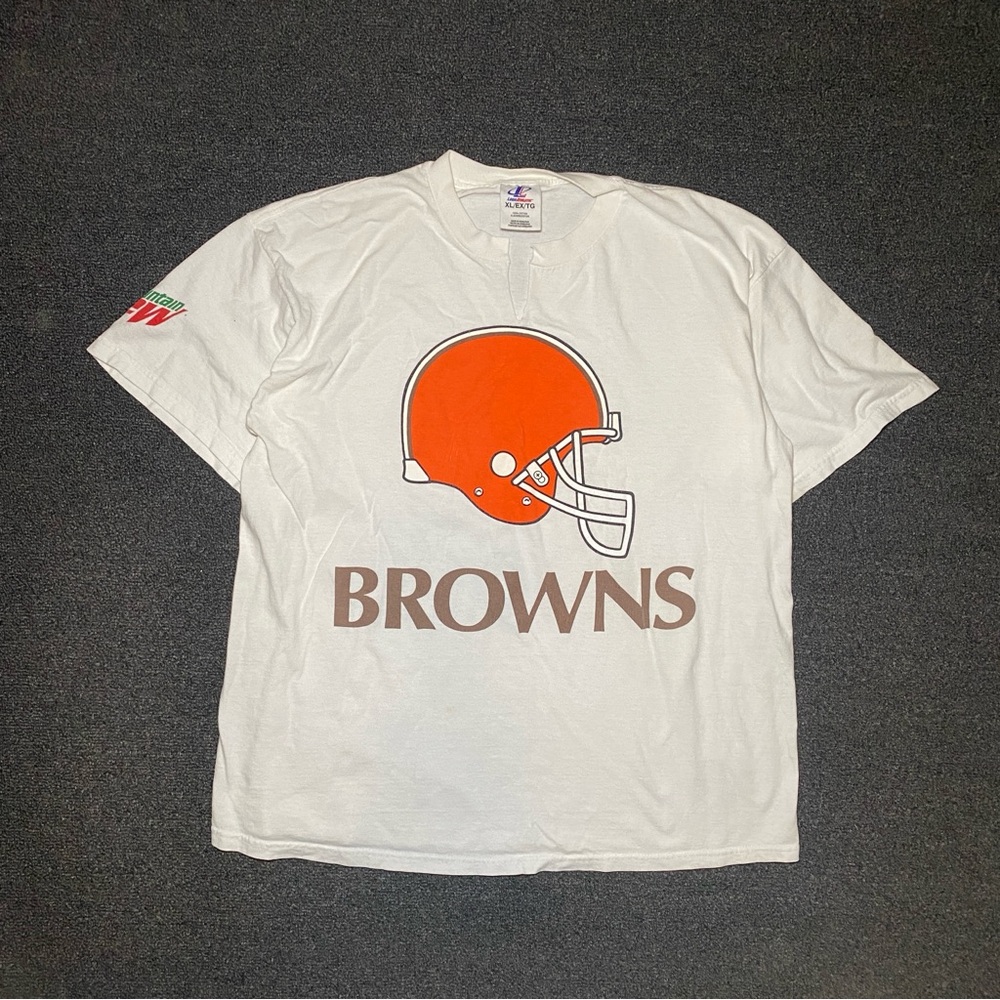 vintage logo athletic Cleveland browns big helmet mountain dew NFL shirt size xl
